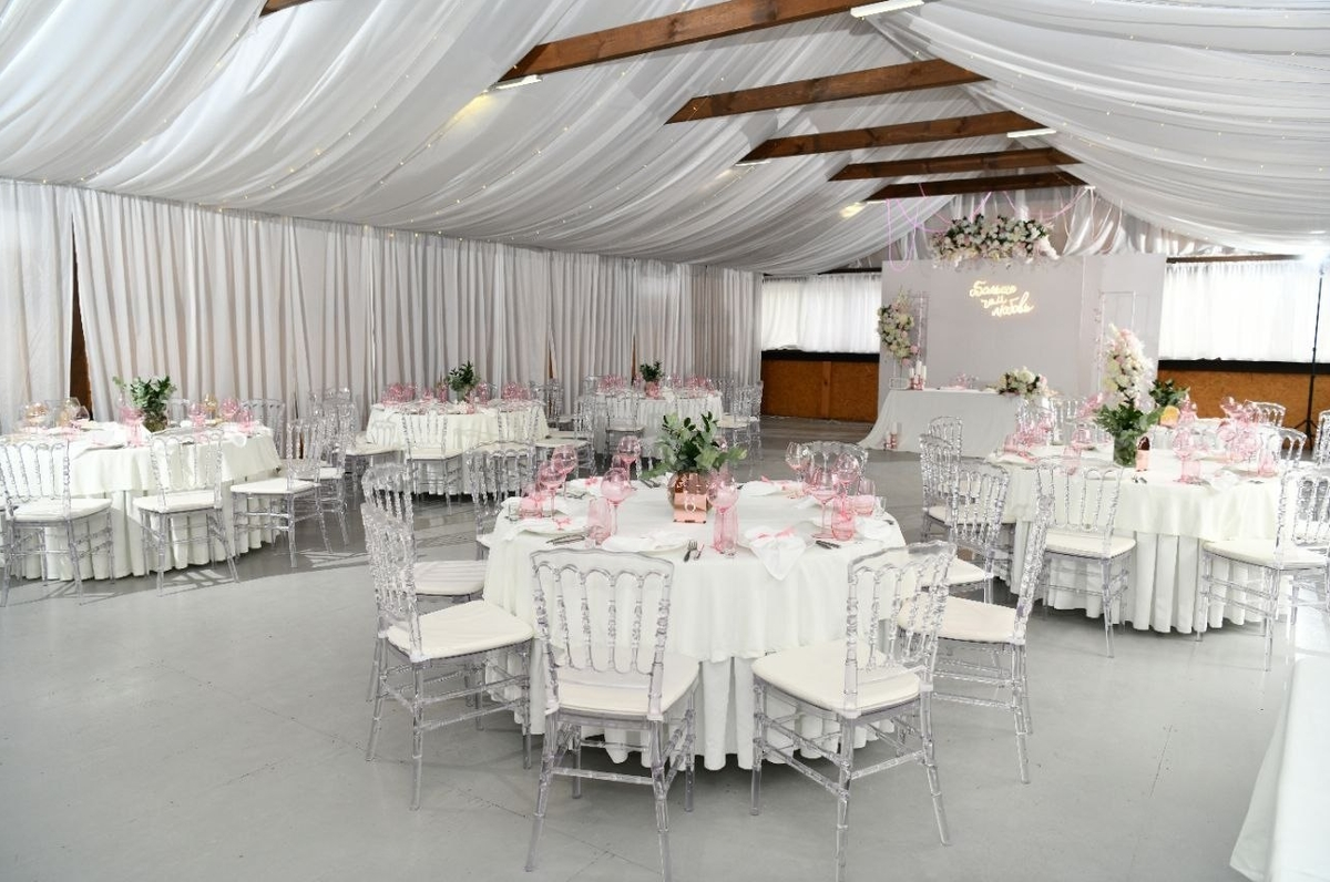 Парк отдыха Самохвал, шатер Кантри